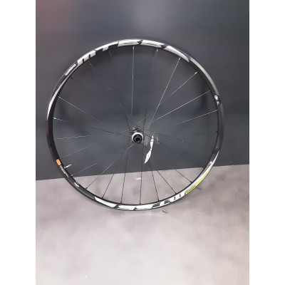 Roue Shimano WH-MT66 – Avant 29", VTT tubeless Roue Shimano WH-MT66 – Avant 29", VTT tubeless