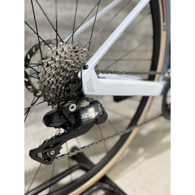BMC Roadmachine Reconditionné – Vélo route carbone 105