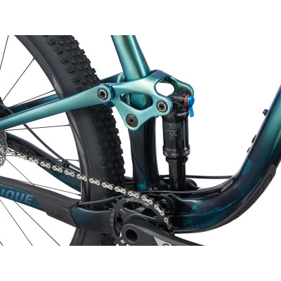 LIV PIQUE ADVANCED PRO 29