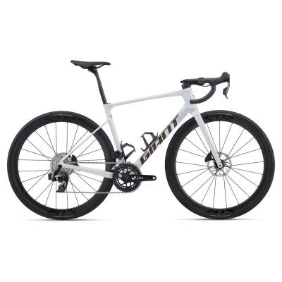 Giant Defy Advanced Pro 1 – Vélo route endurance carbone