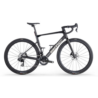 BMC Roadmachine 01 Three – Vélo route endurance carbone