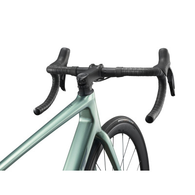 Giant TCR Advanced 0 2026 – Vélo route carbone Shimano 105