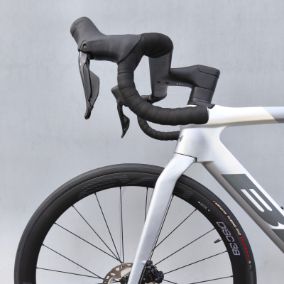 BH Aerolight 6.0 Reconditionné – Vélo route carbone Shimano 105 Di2