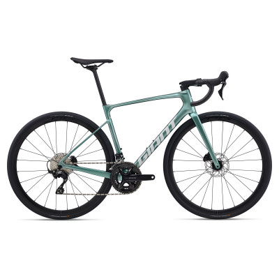 Giant Defy Advanced 2 – Vélo route carbone endurance