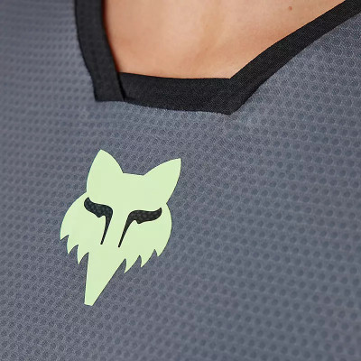 Maillot Fox Defend Race Femme – Manches Longues VTT Maillot Fox Defend Race Femme – Manches Longues VTT