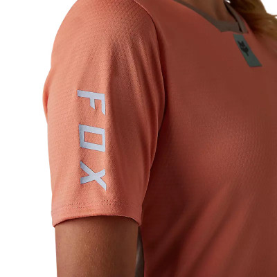 Maillot Fox Defend Femme – VTT Respirant & Durable Maillot Fox Defend Femme – VTT Respirant & Durable