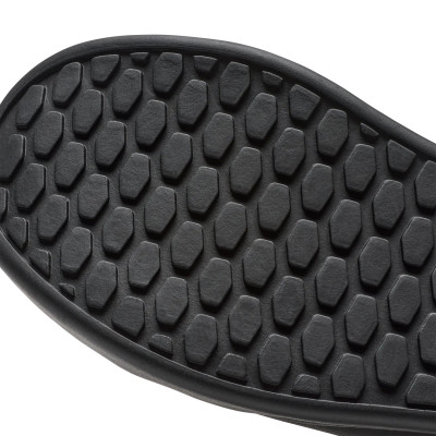 Chaussures VTT Fox Union Flat Noir – Grip & Robustesse Chaussures VTT Fox Union Flat Noir – Grip & Robustesse