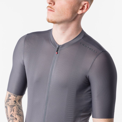 Maillot vélo haute performance Gris – Confort et respirabilité Maillot vélo haute performance Gris – Confort et respirabilité
