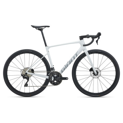 Giant Defy Advanced 2 – Vélo Route Endurance