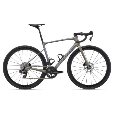 Giant Defy Advanced Pro 1 – Vélo Route Endurance Carbone